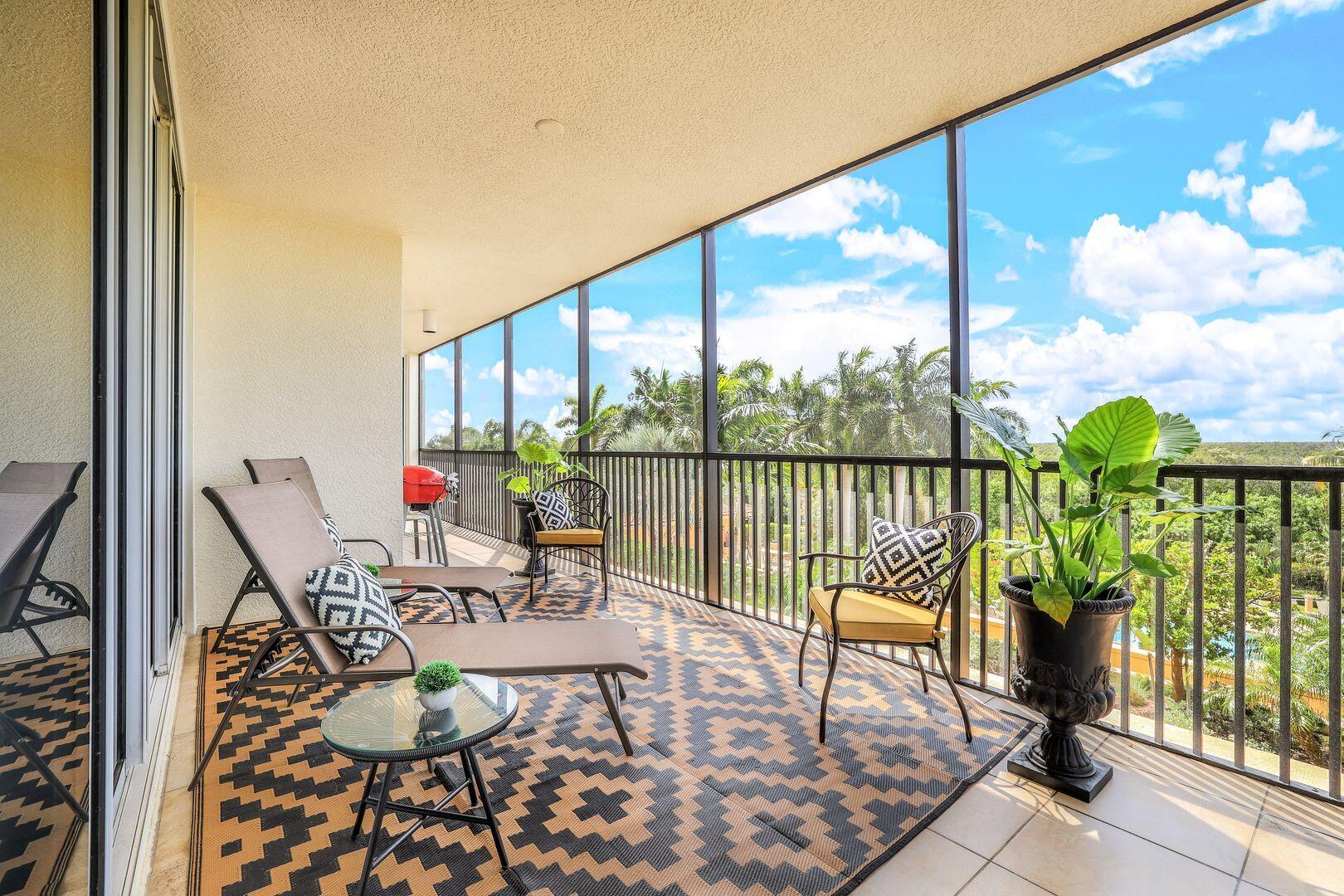 1050 BORGHESE LANE, 206