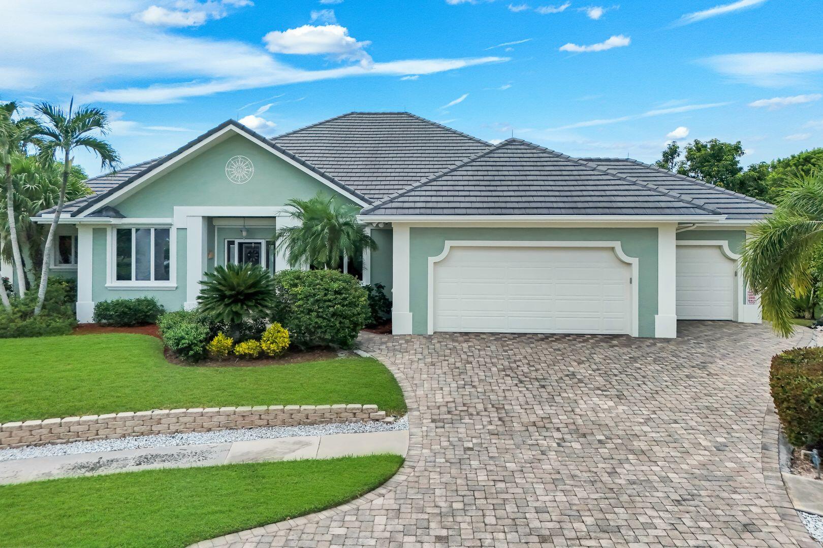 60 COVEWOOD COURT