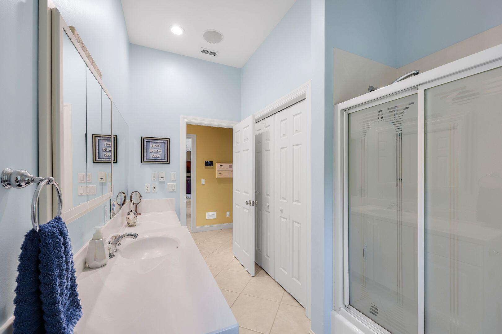 60 COVEWOOD COURT