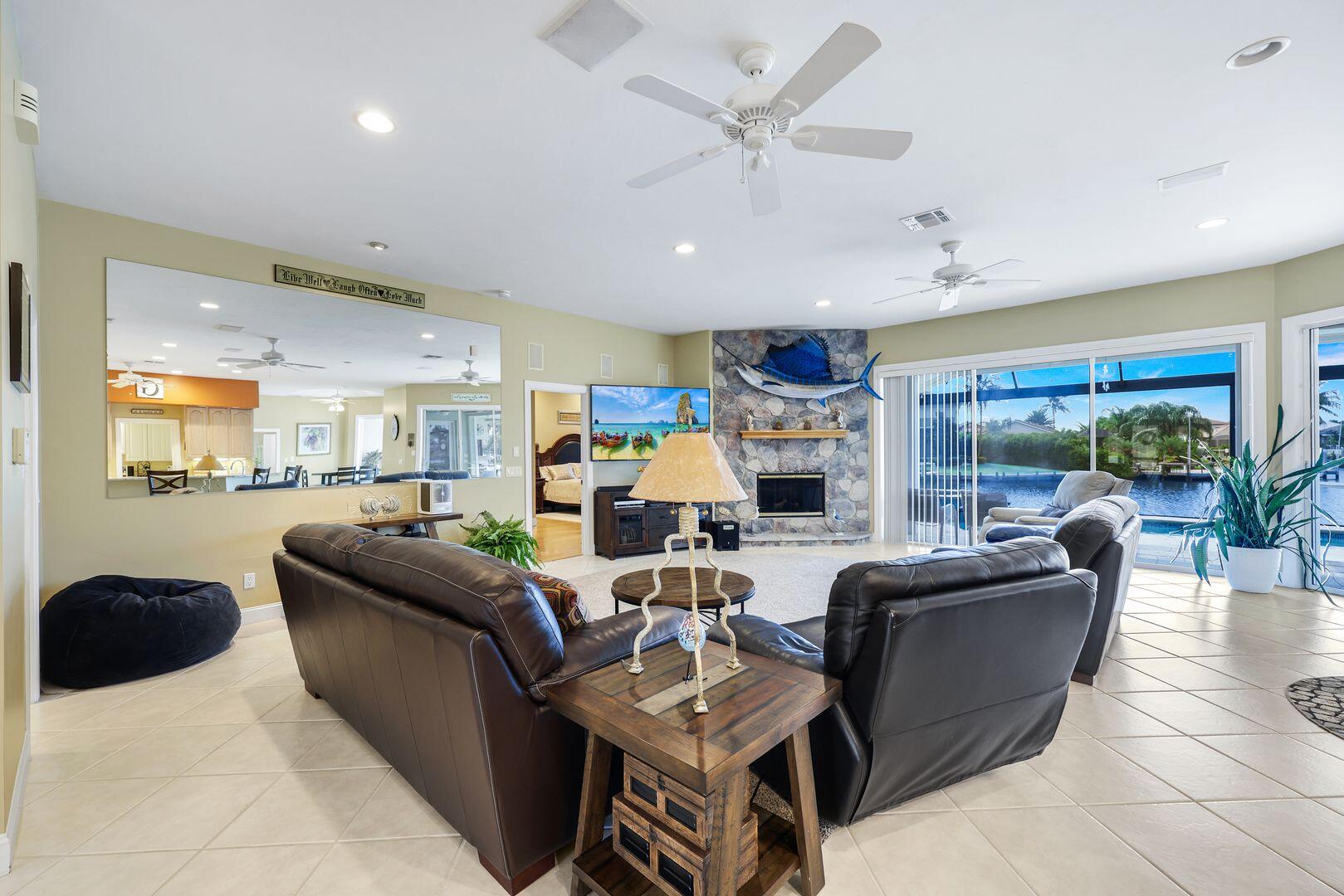 60 COVEWOOD COURT