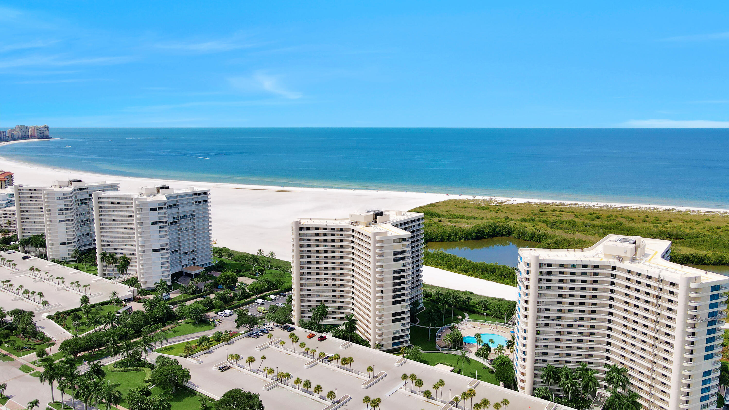 320 SEAVIEW COURT, 307
