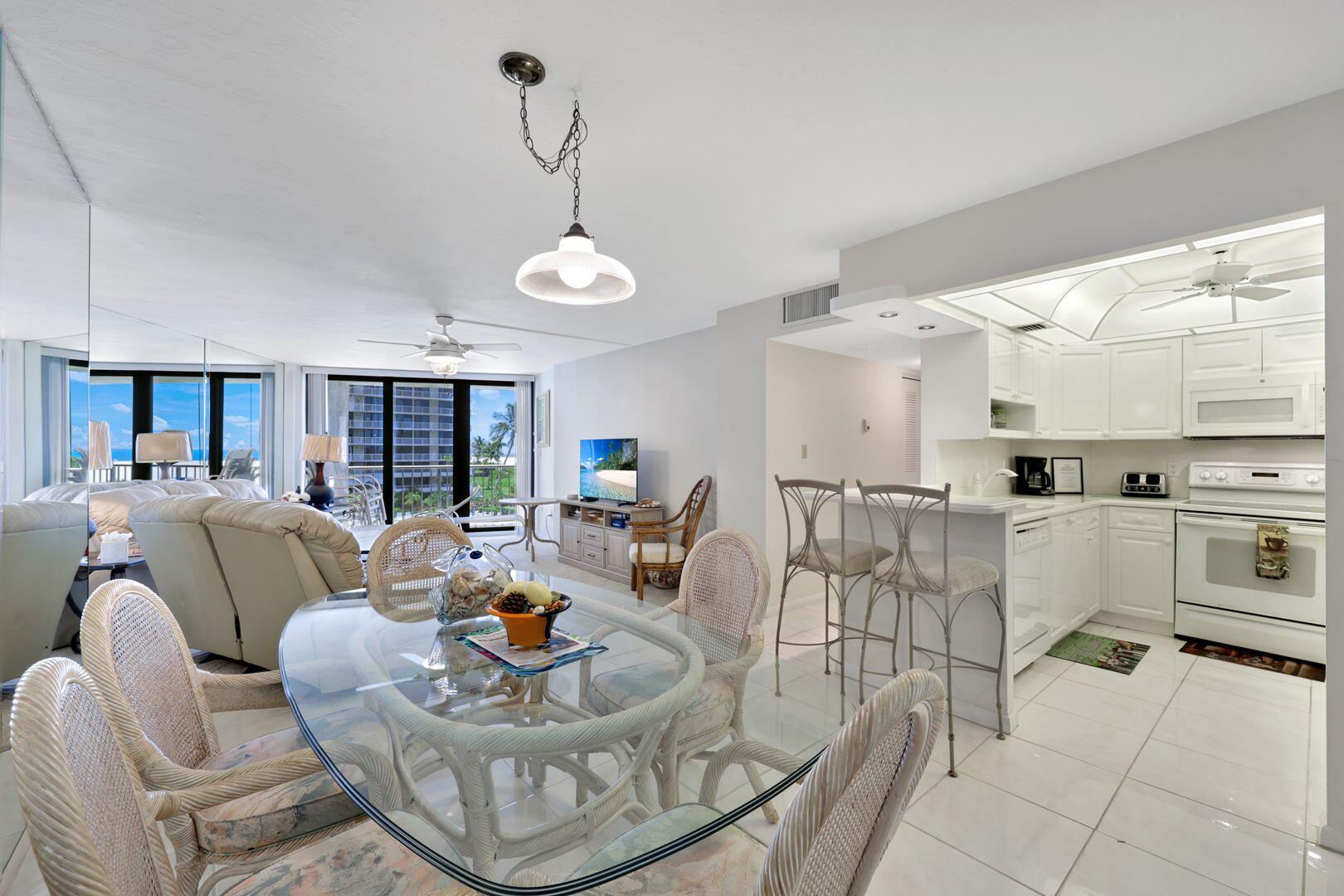 320 SEAVIEW COURT, 307