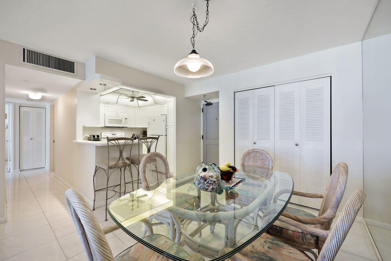 320 SEAVIEW COURT, 307