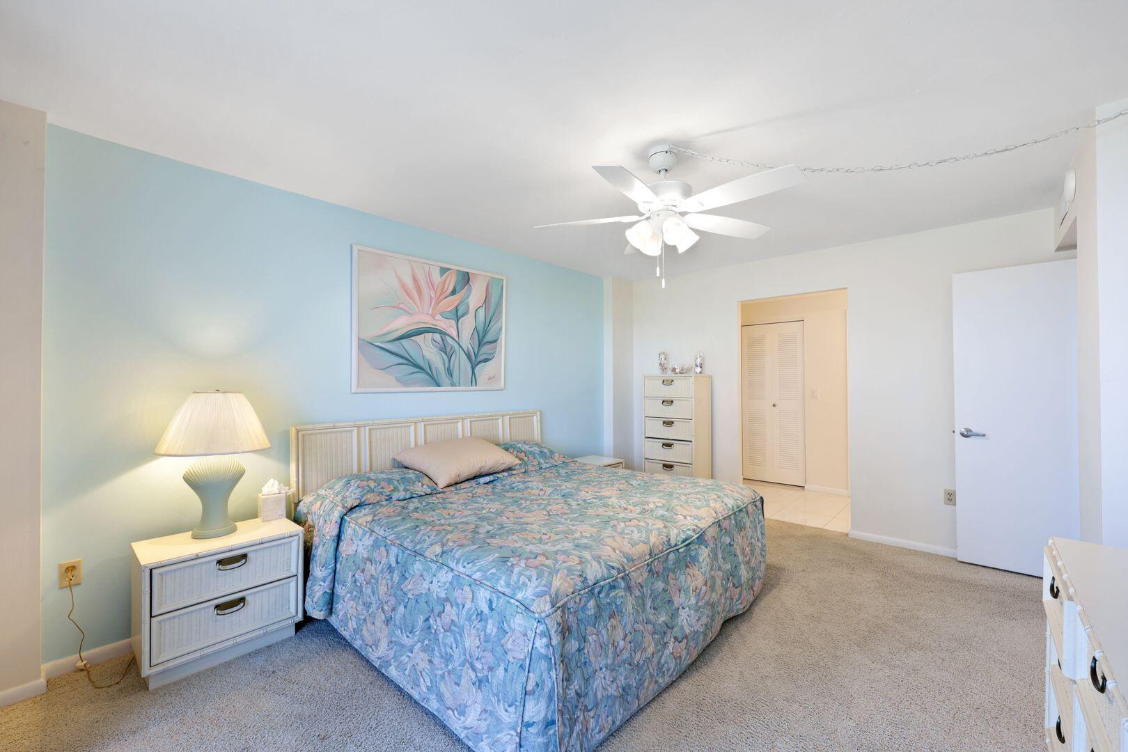 320 SEAVIEW COURT, 307
