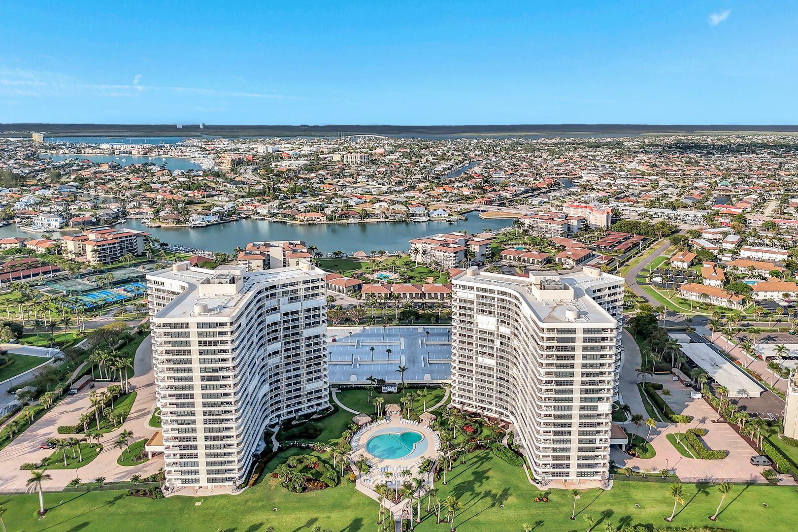 320 SEAVIEW COURT, 307