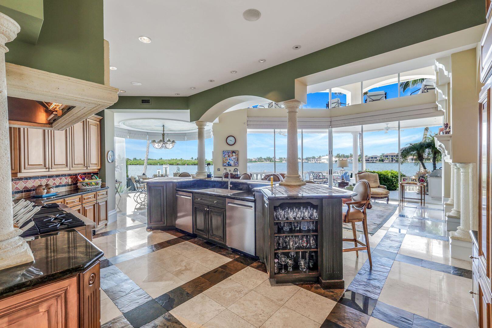 490 RENARD COURT