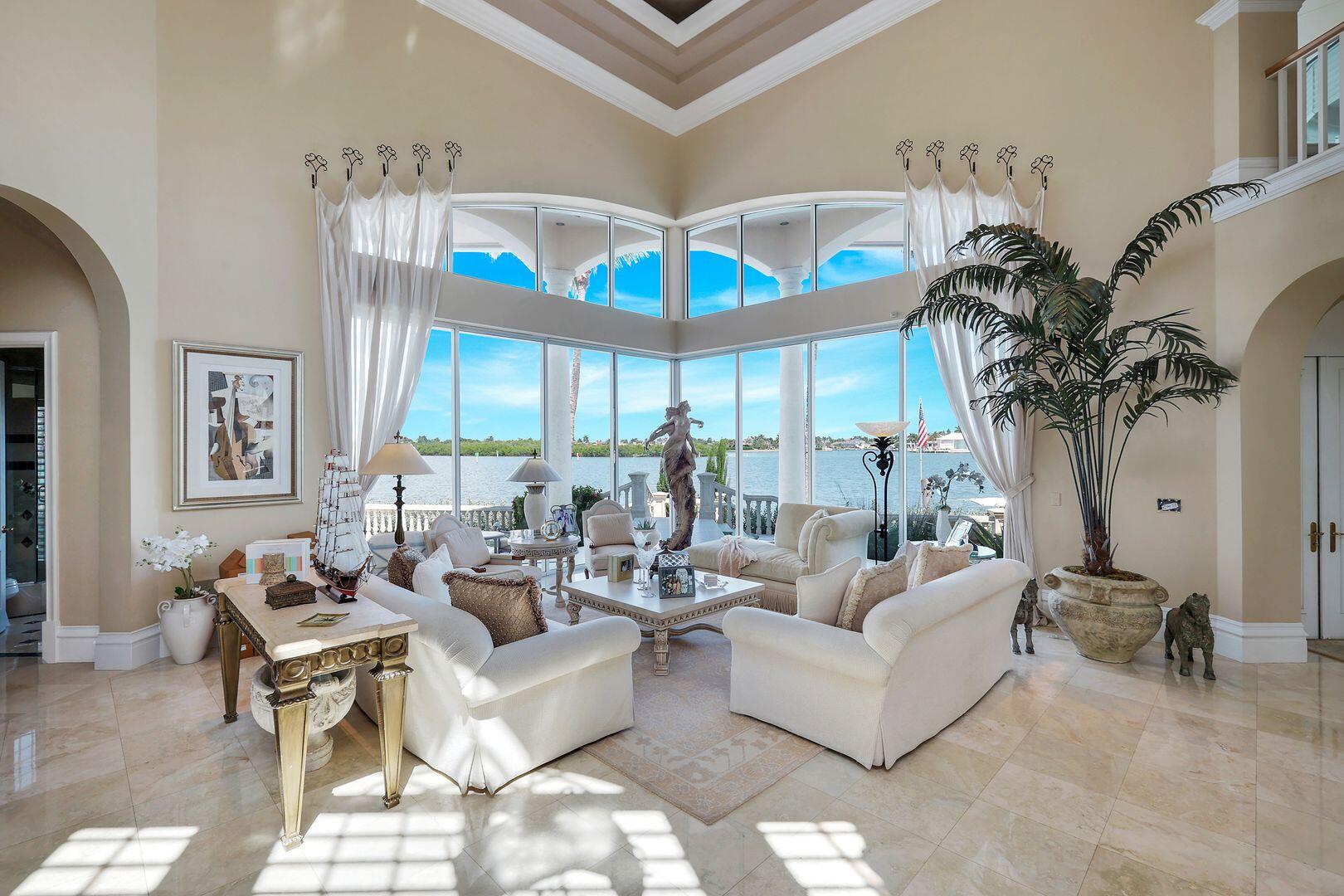 490 RENARD COURT