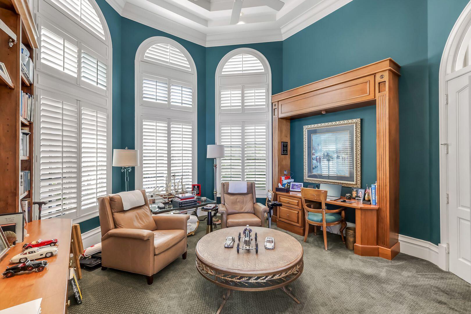 490 RENARD COURT