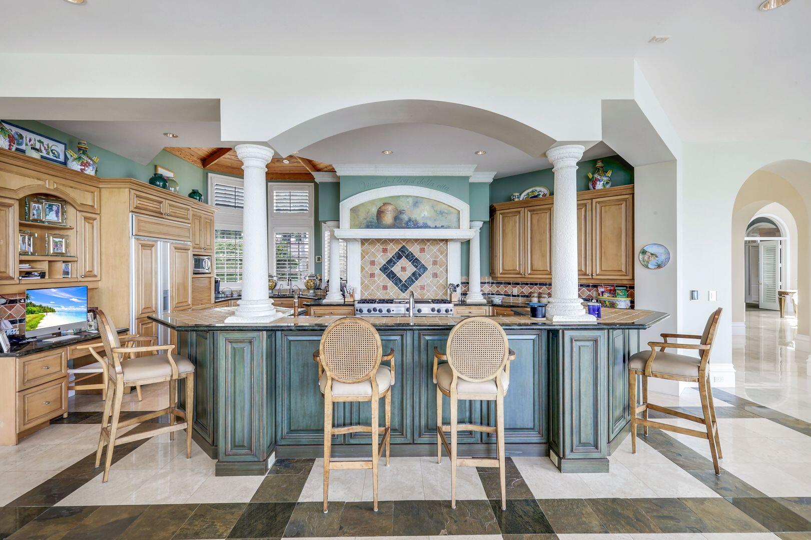 490 RENARD COURT
