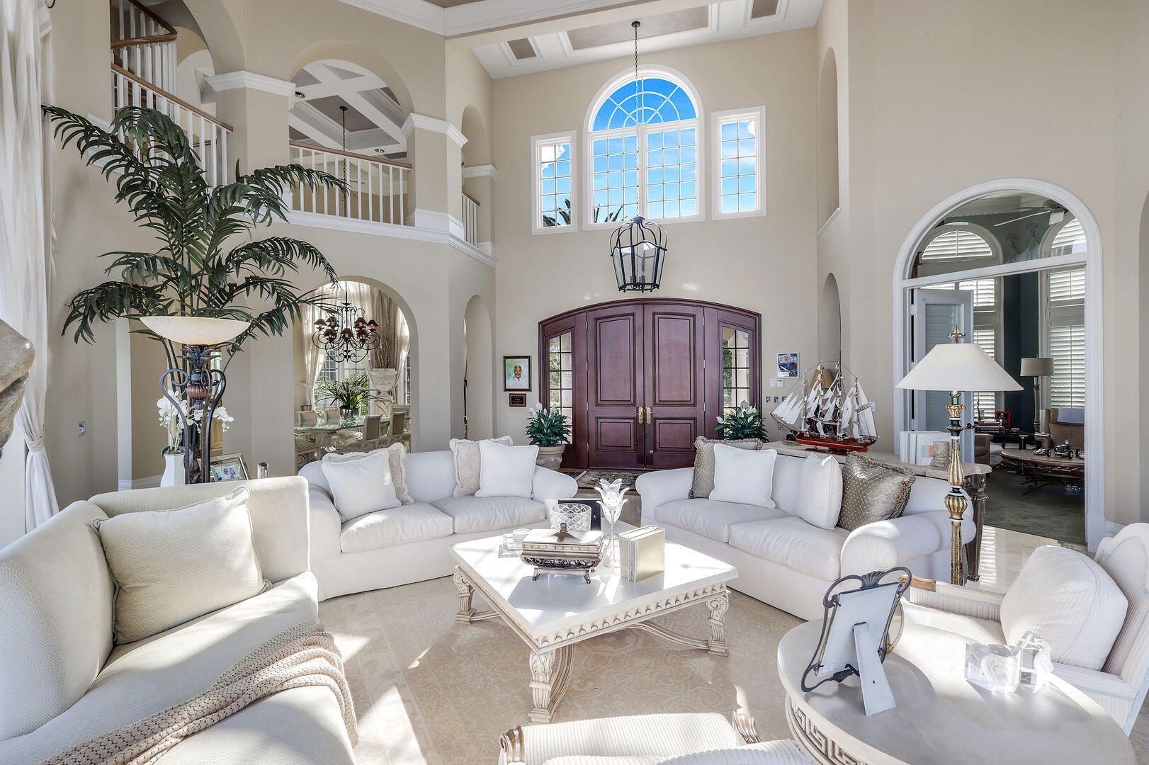 490 RENARD COURT
