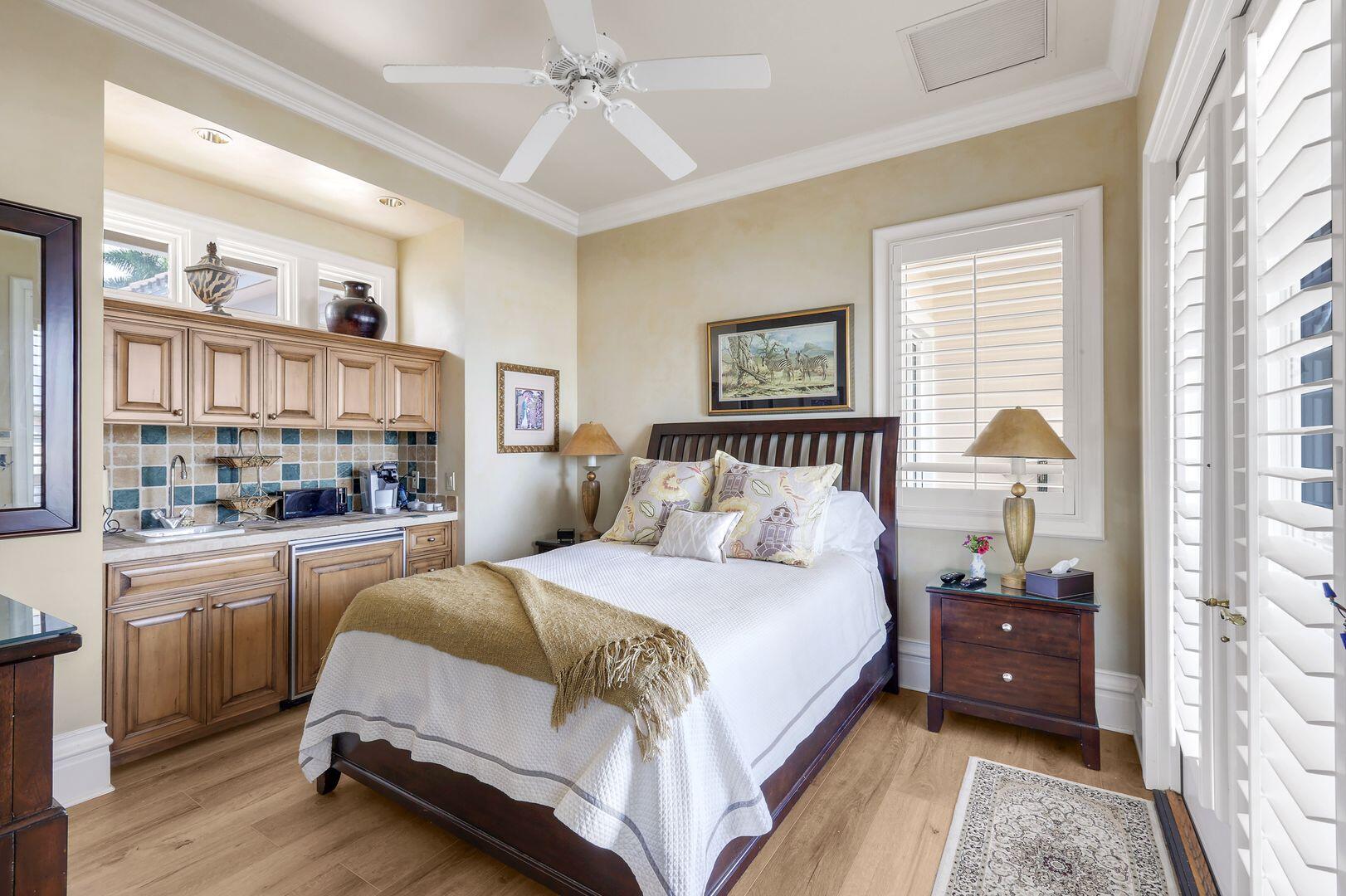 490 RENARD COURT