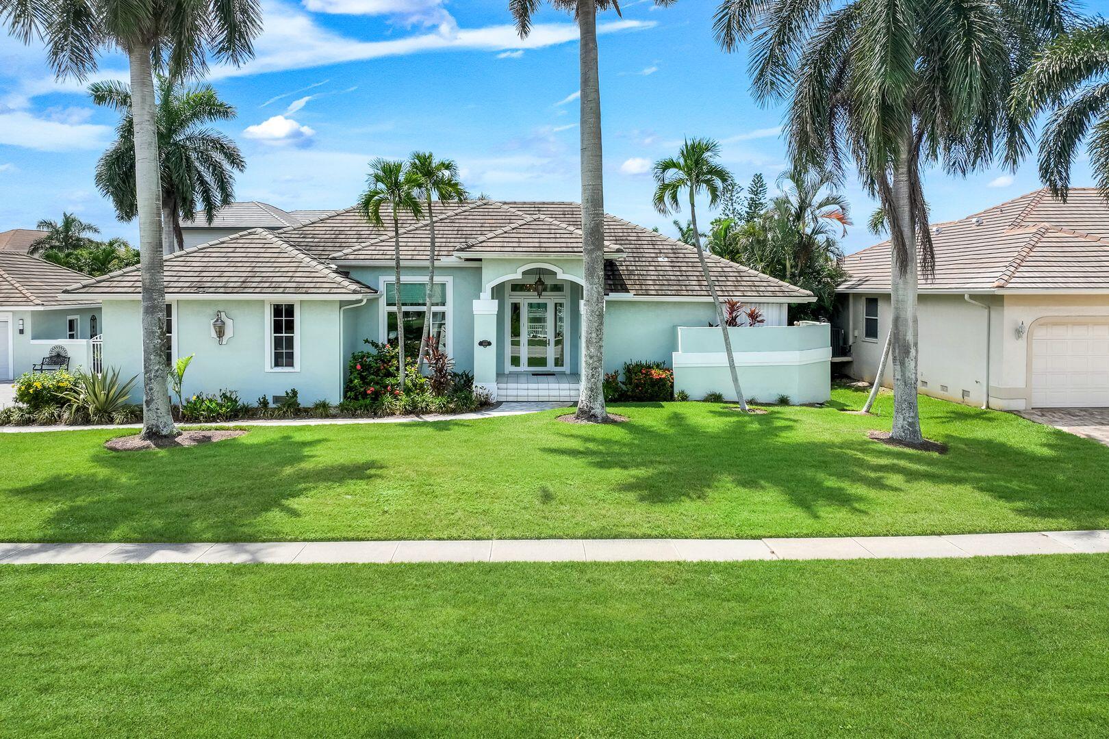 200 N BARFIELD DRIVE