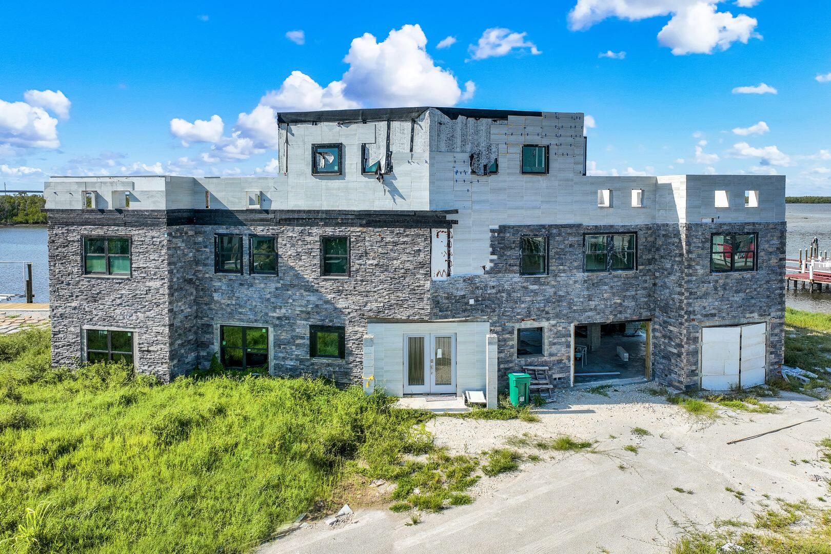 246 N HARBOR PLACE
