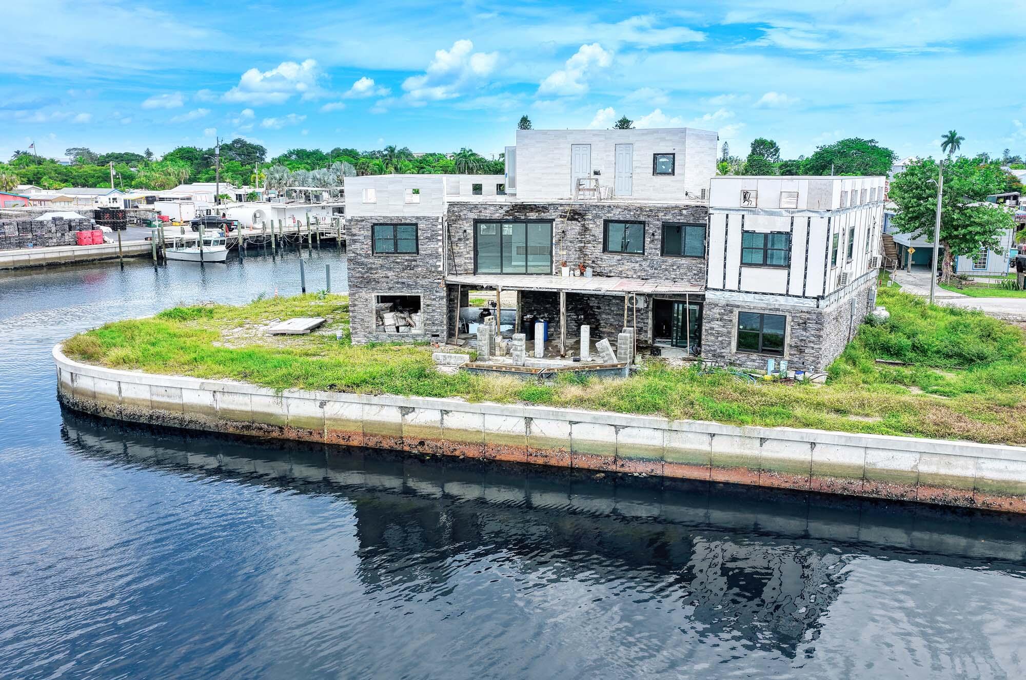 246 N HARBOR PLACE