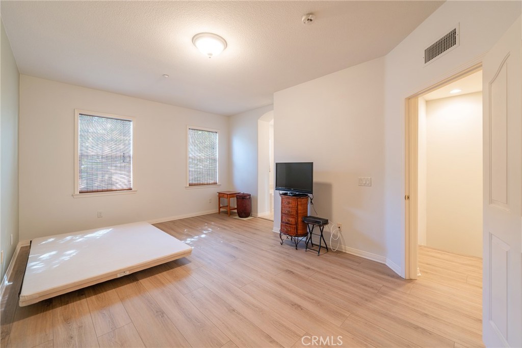 6267 Pacific Pointe Drive