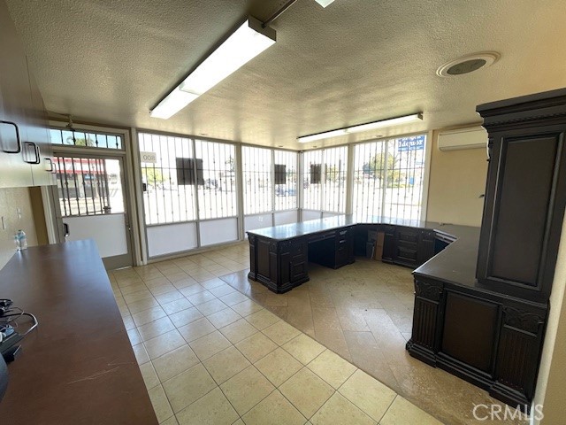 800 W Willow Street