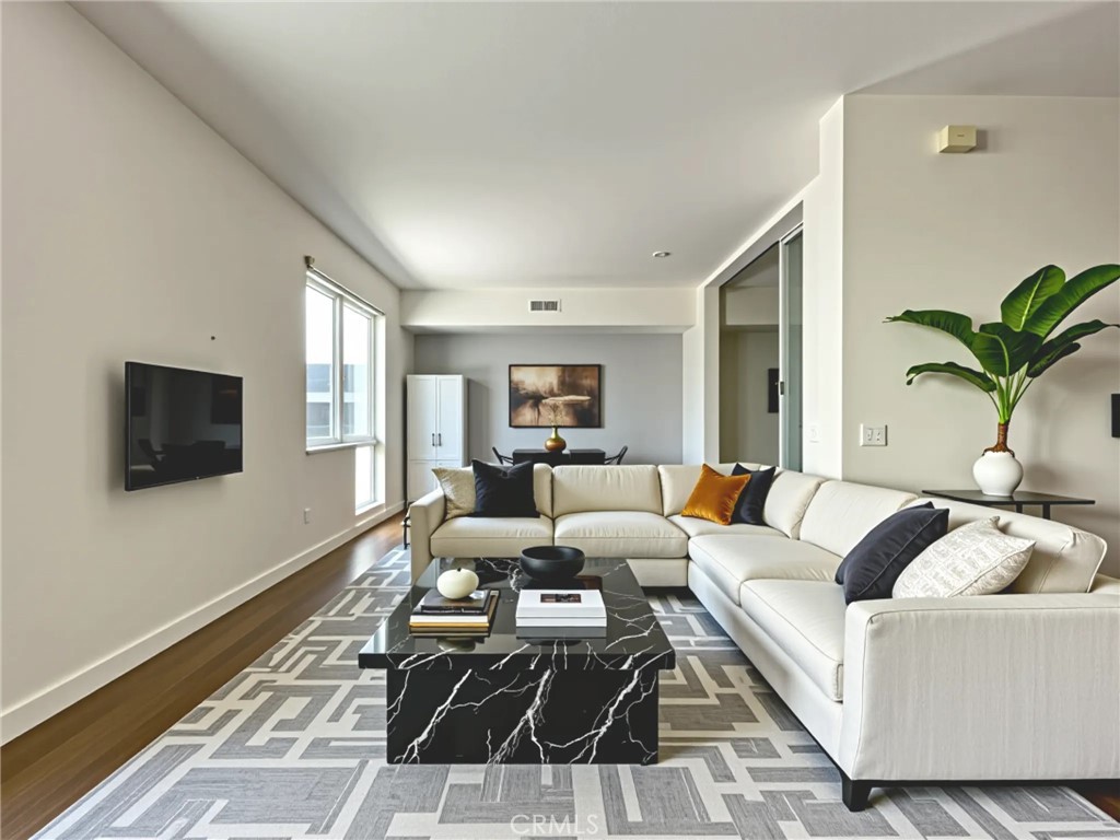 1234 Wilshire Boulevard 127