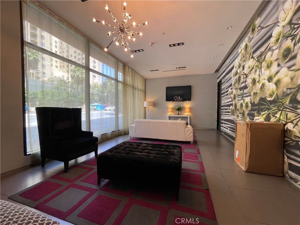 1234 Wilshire Boulevard 127