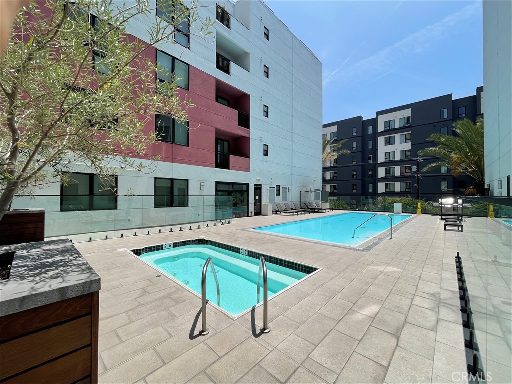 1234 Wilshire Boulevard 127