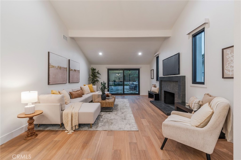 35 Beachcomber Drive