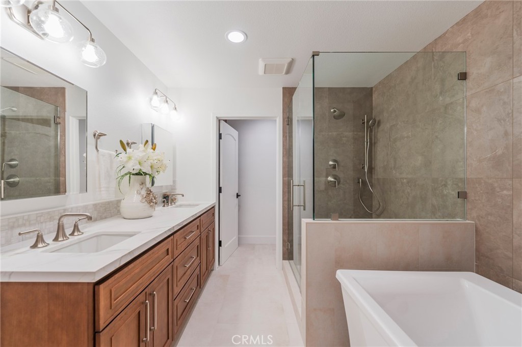 35 Beachcomber Drive