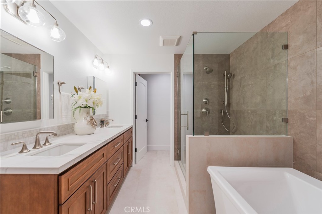 35 Beachcomber Drive