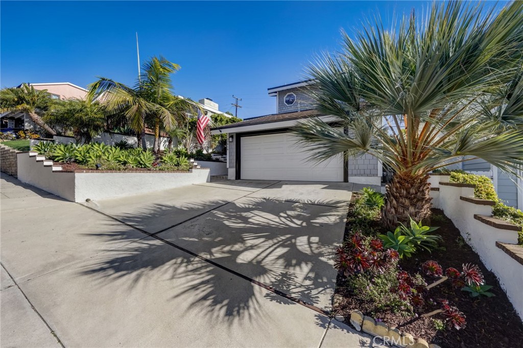 33816 Colegio Drive
