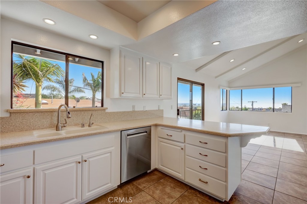 33816 Colegio Drive