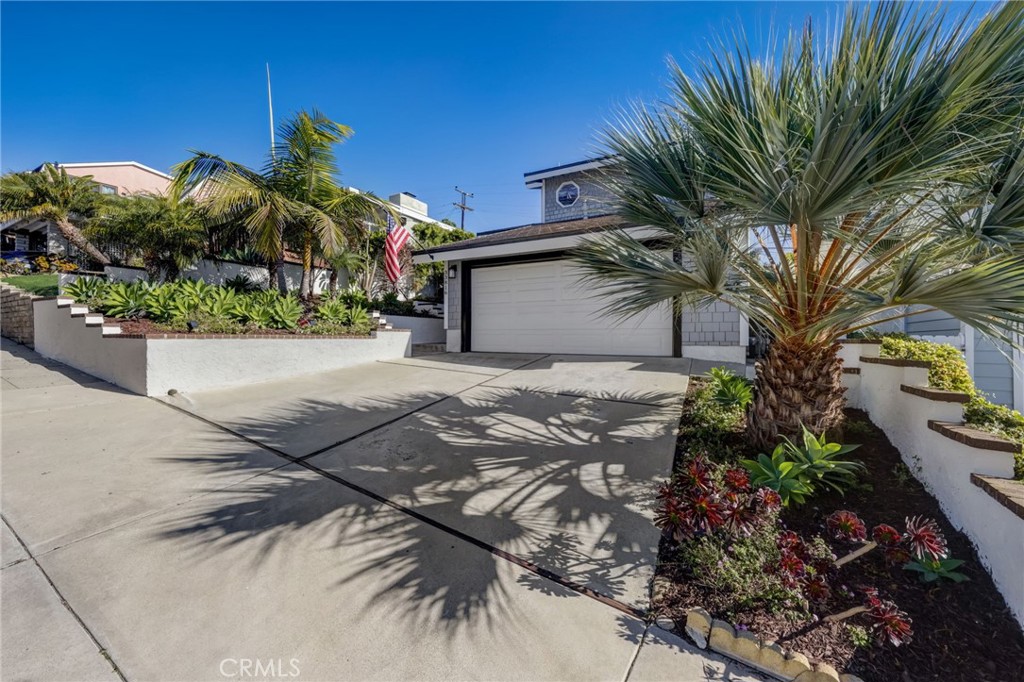33816 Colegio Drive