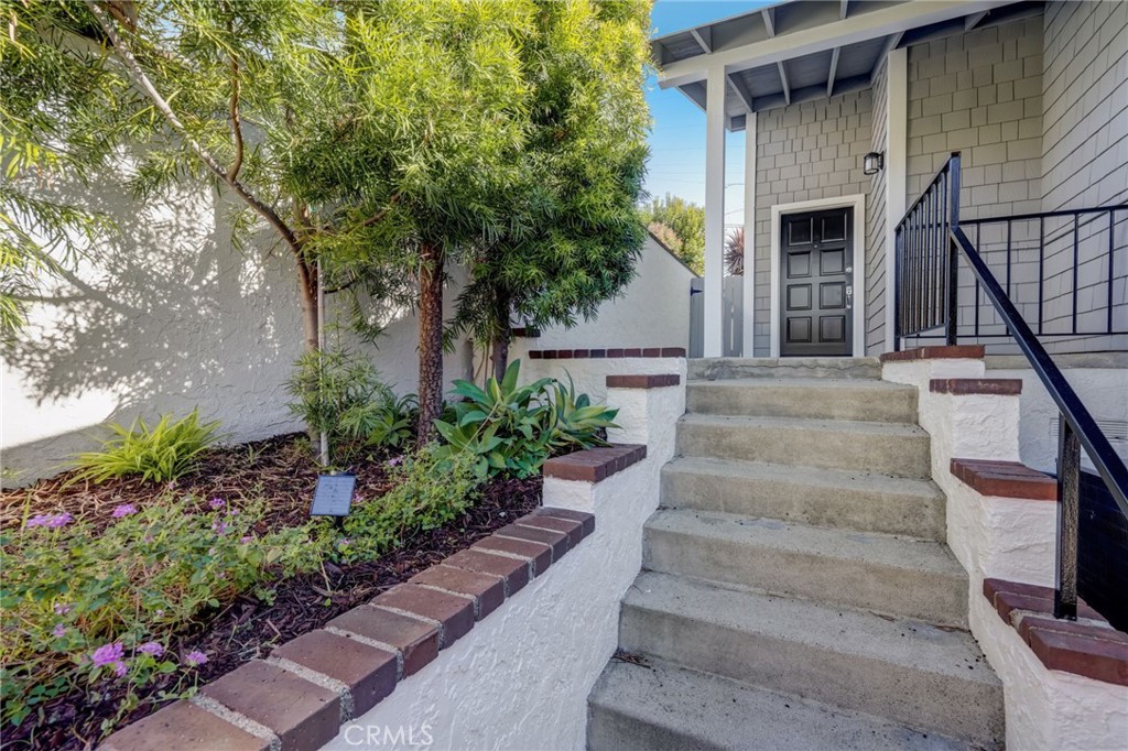 33816 Colegio Drive