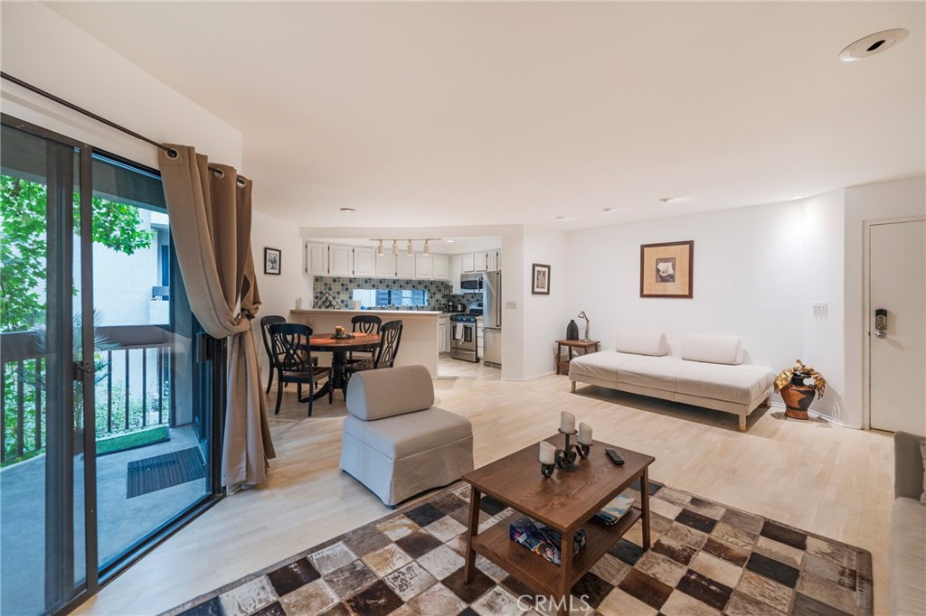 950 N Kings Road 245