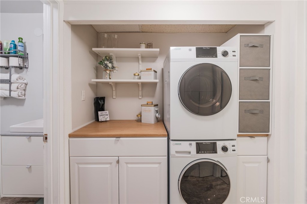 950 N Kings Road 245