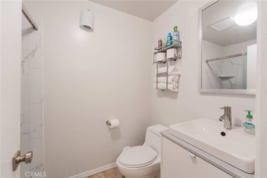 950 N Kings Road 245