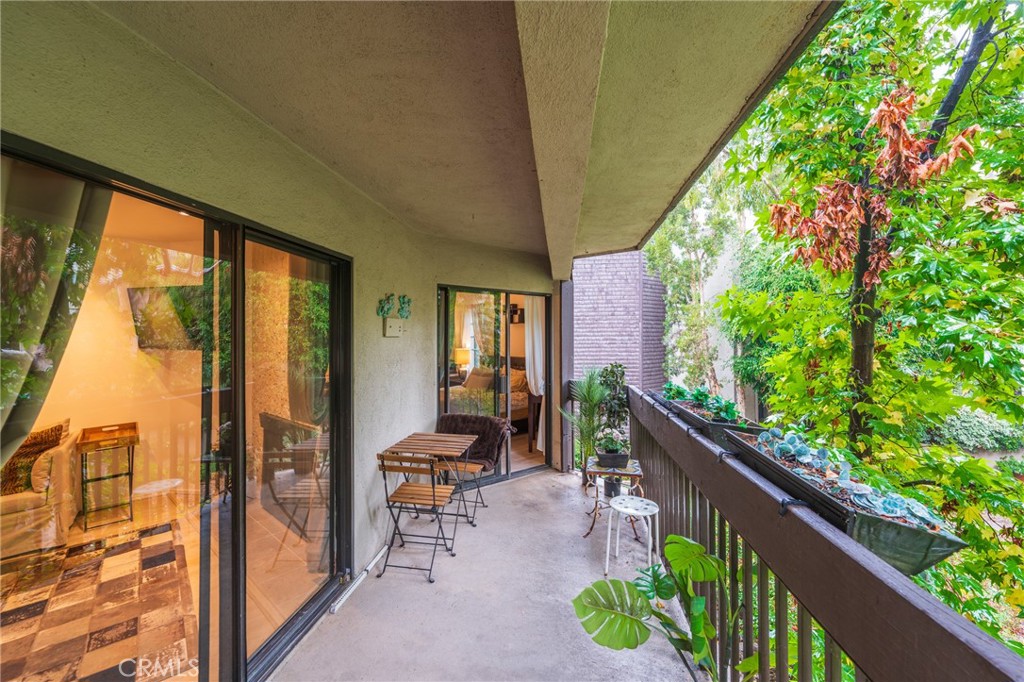 950 N Kings Road 245