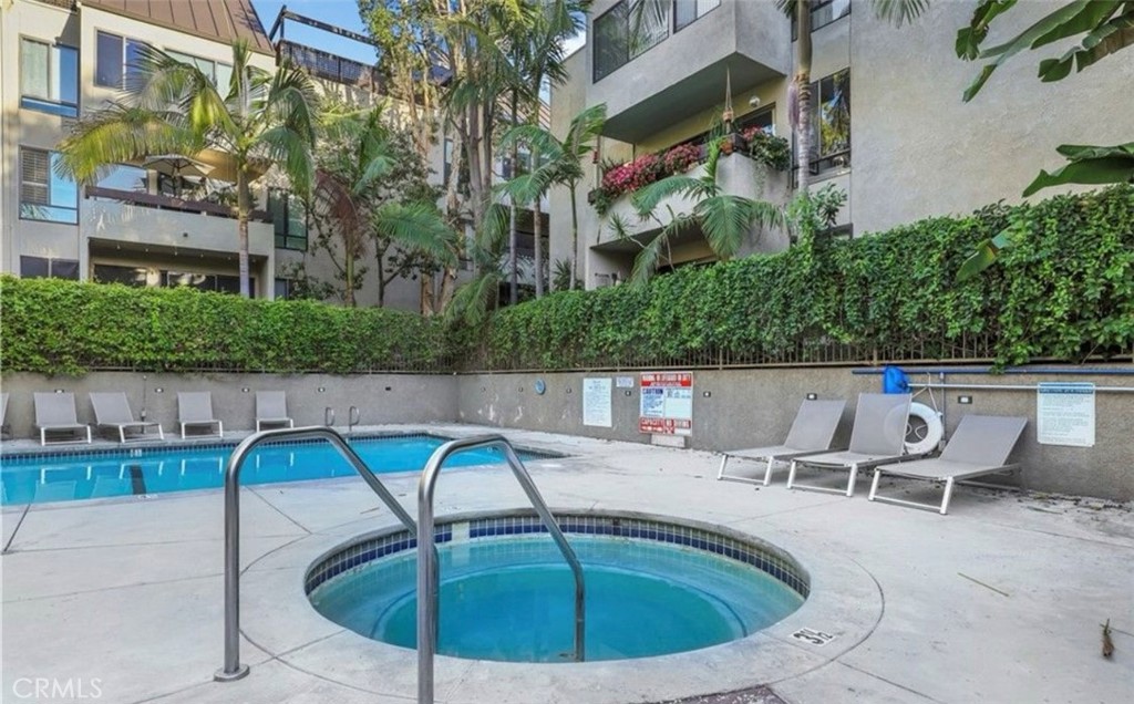 950 N Kings Road 245