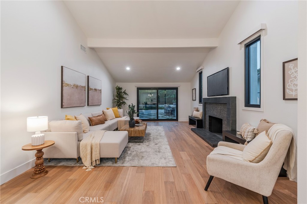 35 Beachcomber Drive