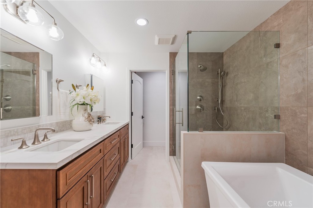 35 Beachcomber Drive