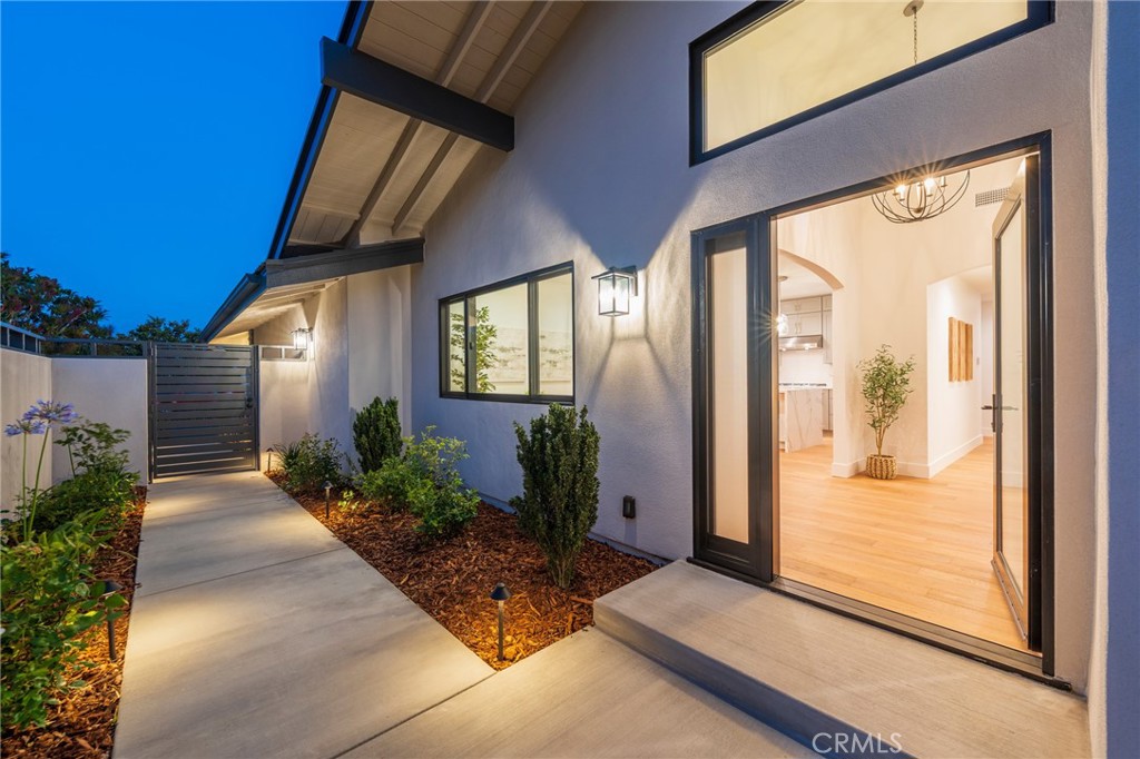 35 Beachcomber Drive