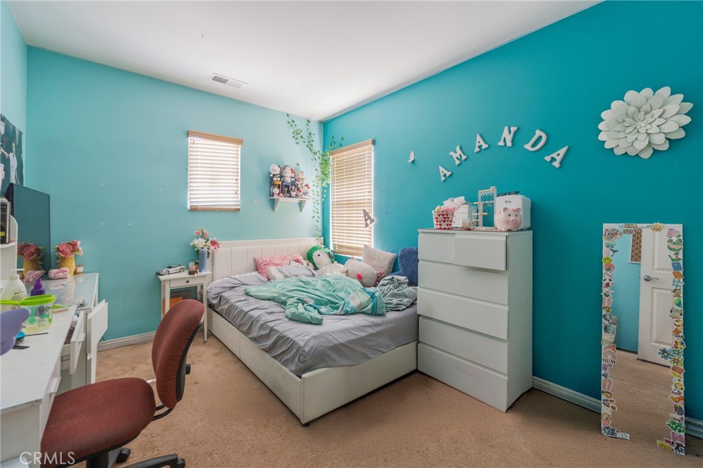 17073 Spring Canyon