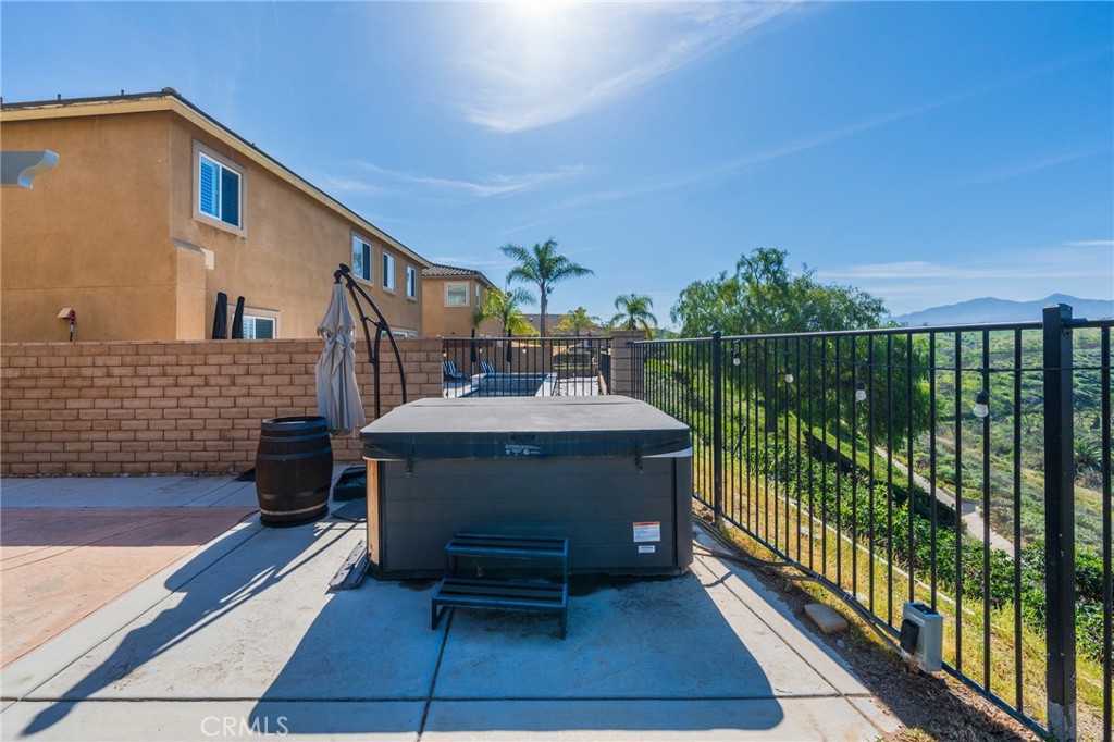 17073 Spring Canyon