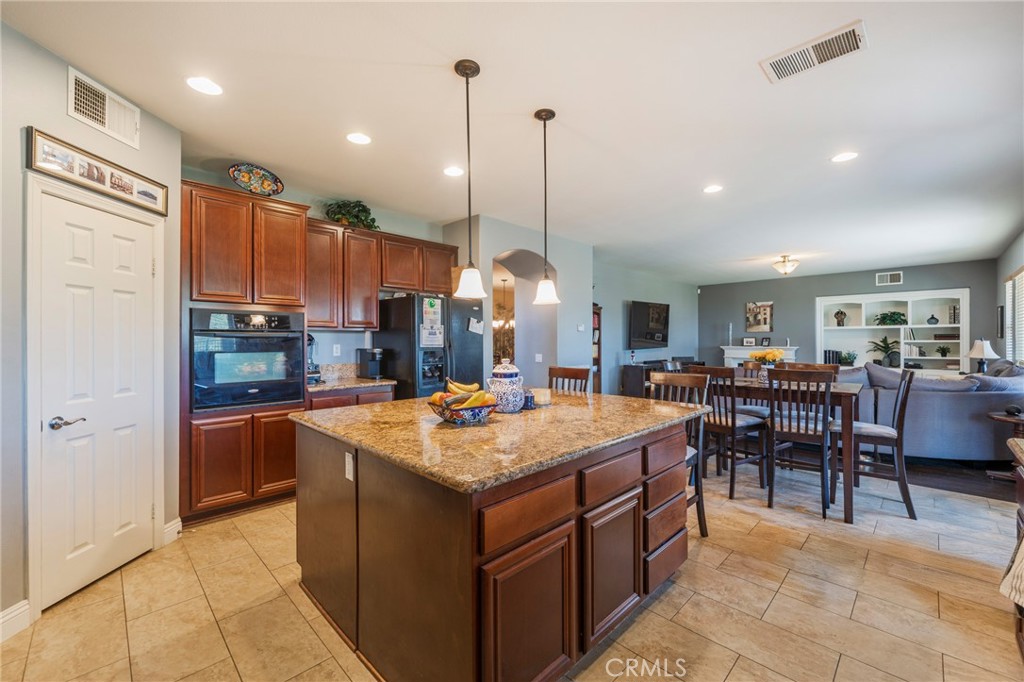 17073 Spring Canyon