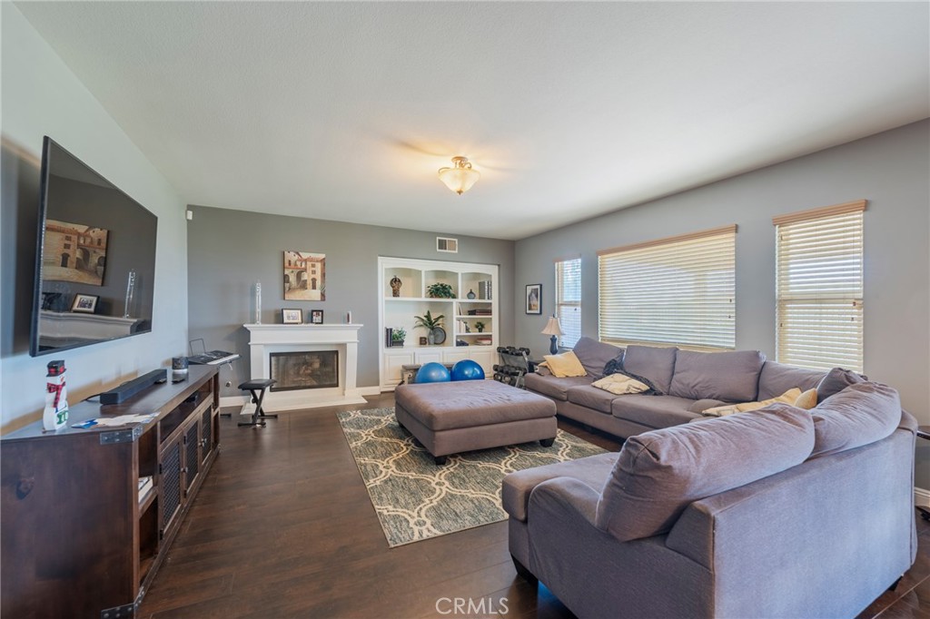 17073 Spring Canyon
