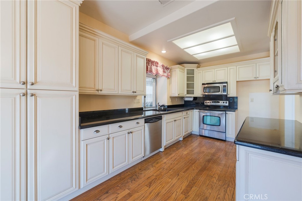 24181 Via Prima Vera