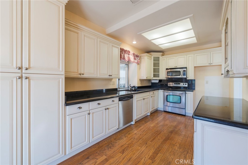 24181 Via Prima Vera