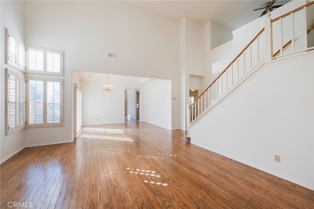 24181 Via Prima Vera