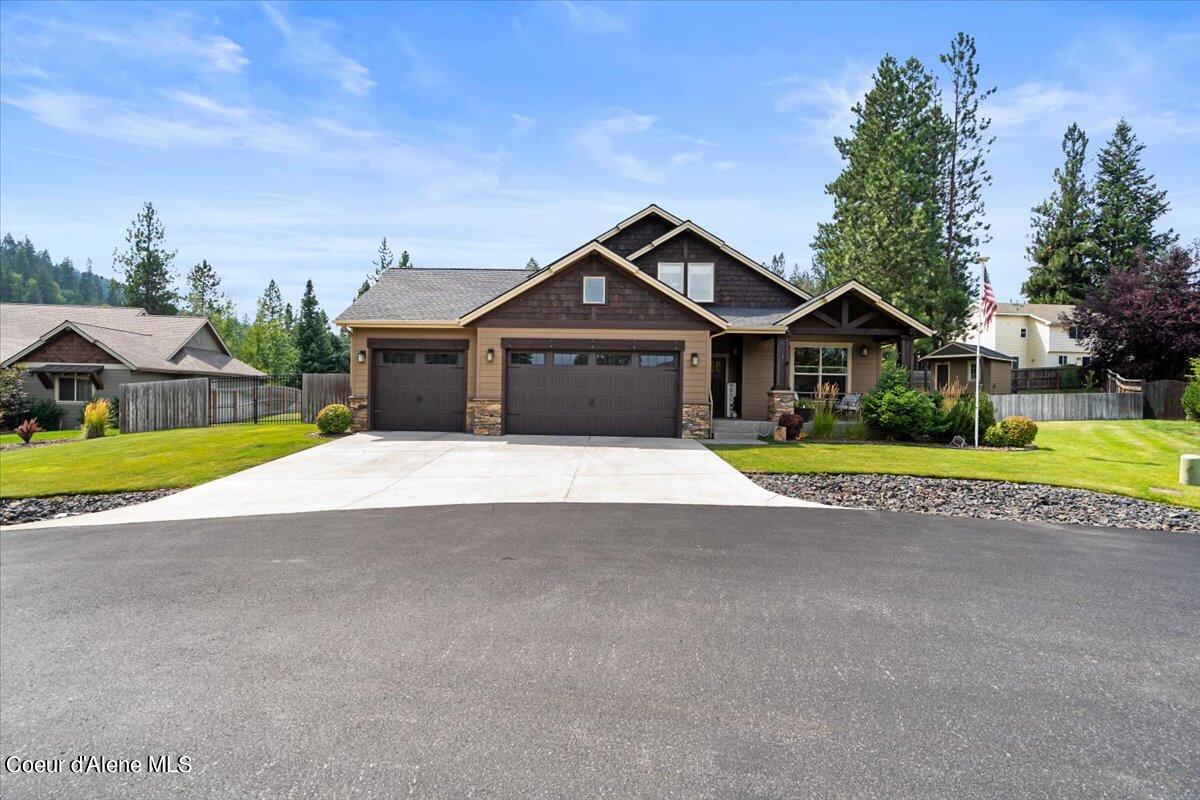 8729 N STABLE TRACE CT