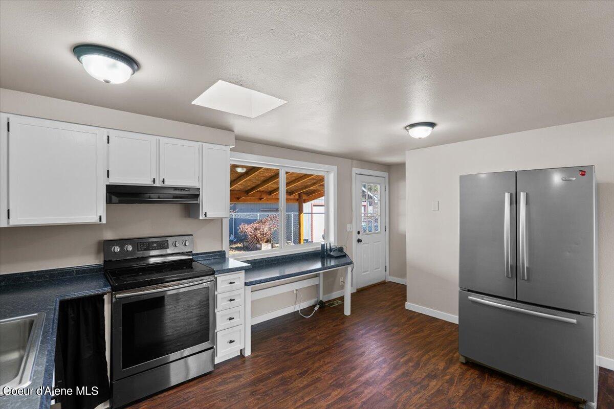 503 E 10TH AVE