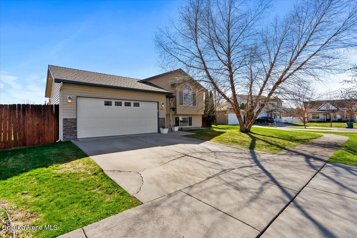 3473 E WHITE SANDS LN