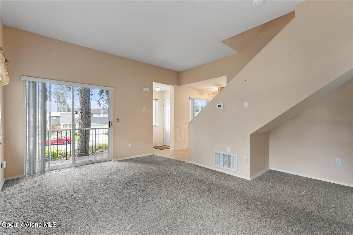 377 E KNOTTY PINE LN, #2, Coeur d'Alene Unit: #2