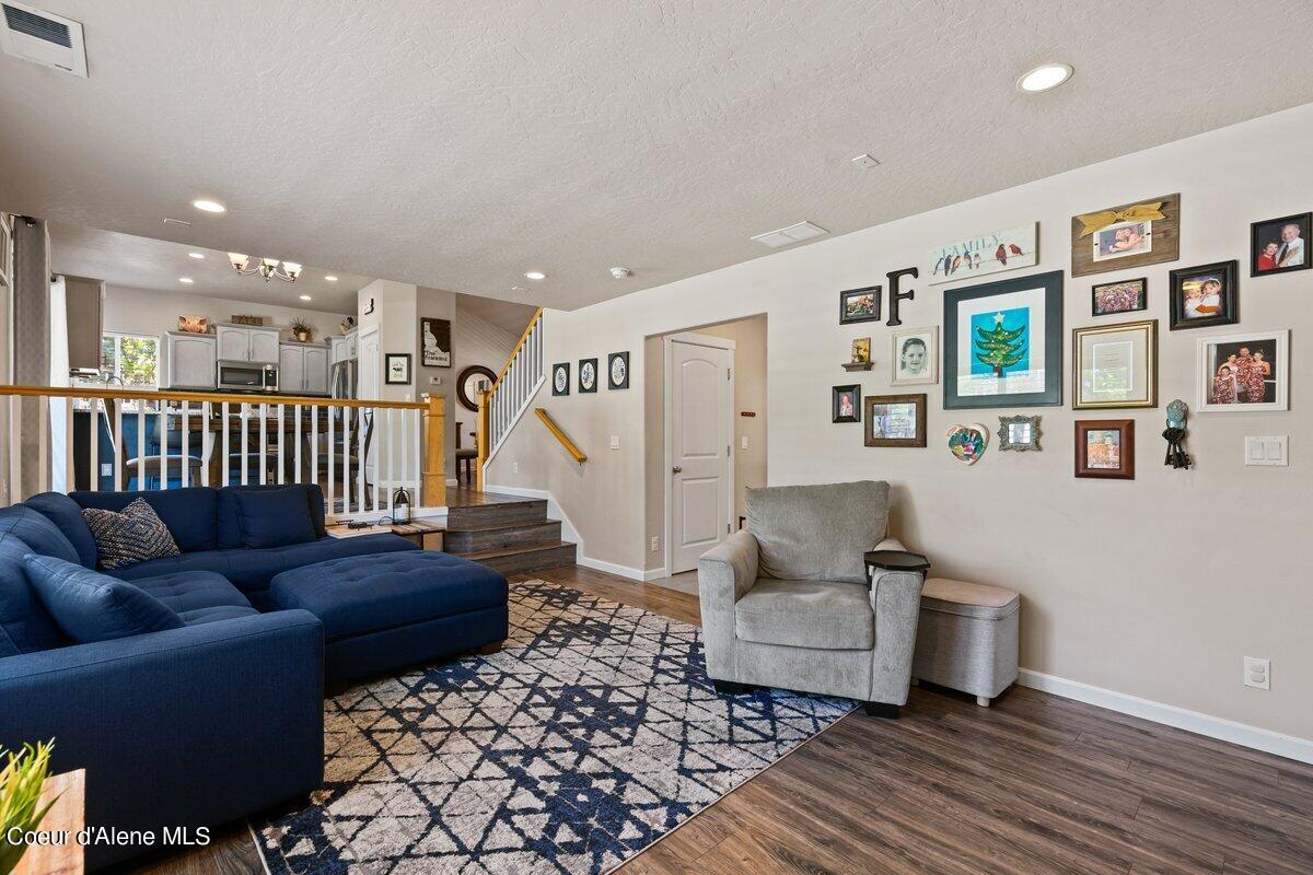 2461 W Dumont Dr, Coeur d'Alene
